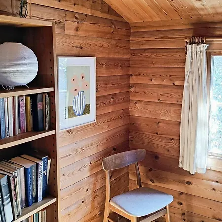 度假居 Peaceful Log With Turf In Raageleje *