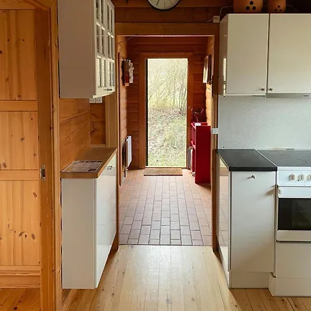 Nyaraló Peaceful Log With Turf In Raageleje