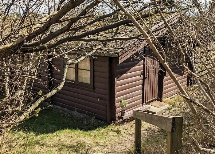 Peaceful Log With Turf In Raageleje Vejby